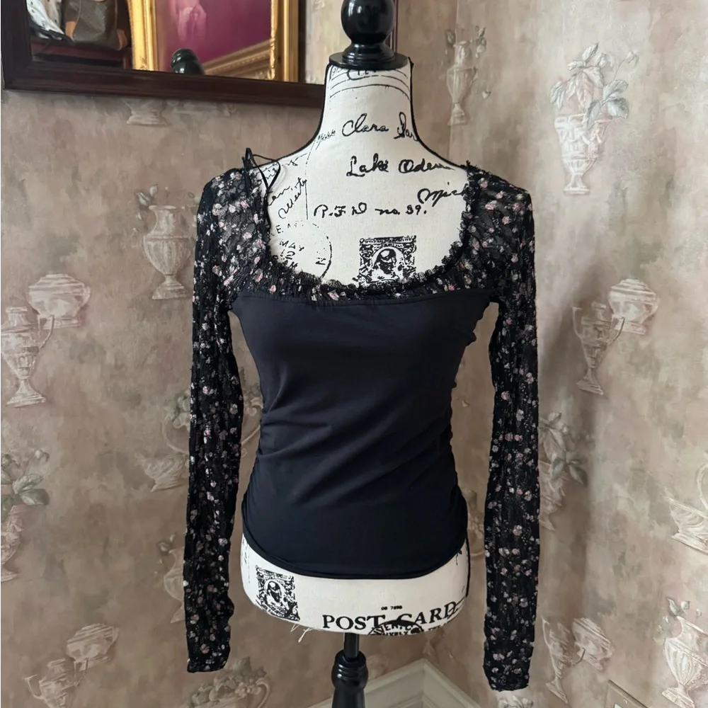 FREE PEOPLE JOSIE FLORAL YOKE LONG SLEEVE TOP SMALL BLACK PINK